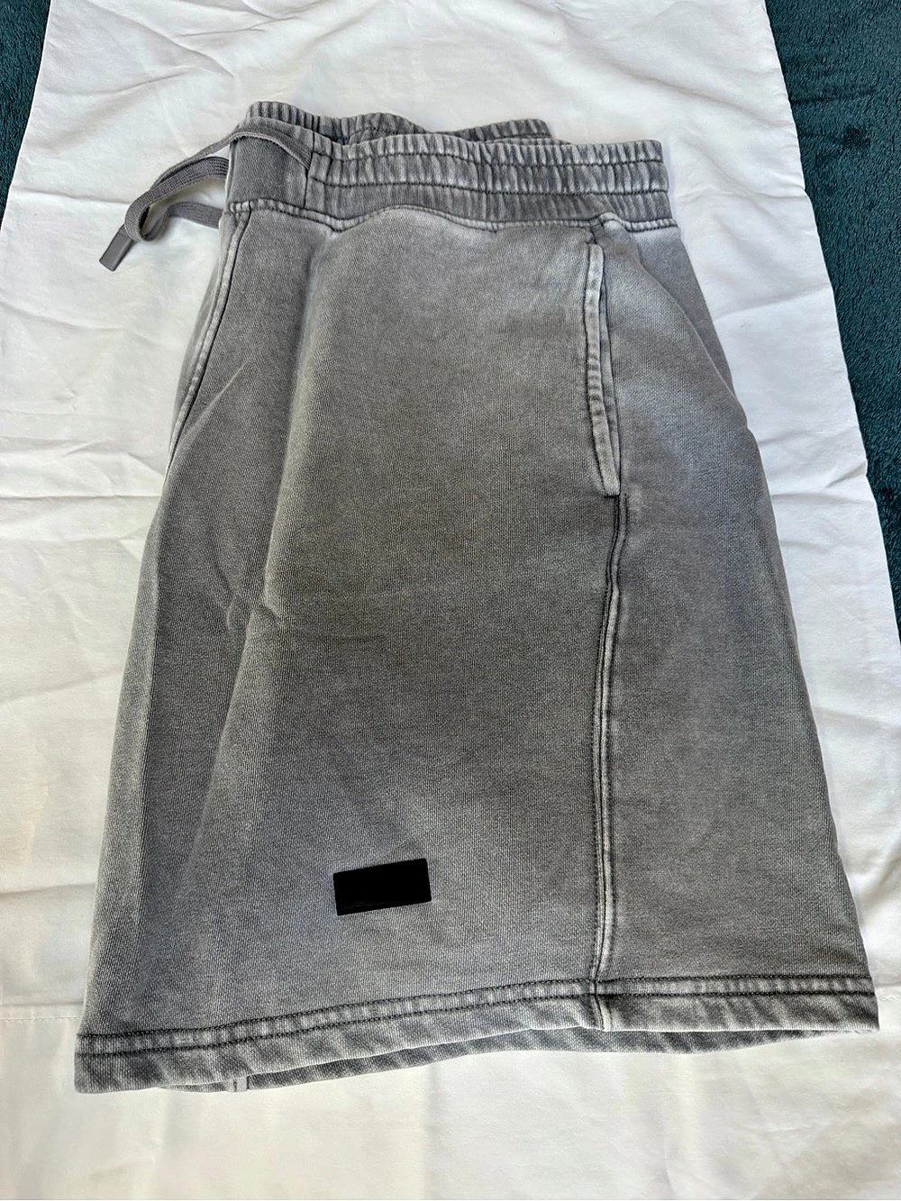 Move Men's Gray Athletic Shorts XL